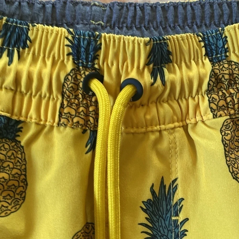 Hurley Volley Swim Trunks Men’s/Boys S Activewear Pineapples Tropical Beach